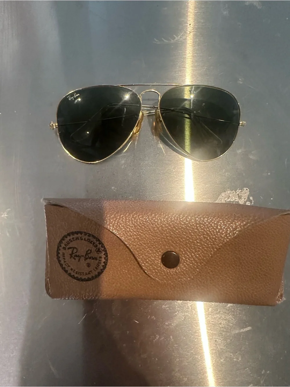 Vintage Bausch & Lomb Ray-Ban Aviator Sunglasses Gold Green BL Lenses w/ Case